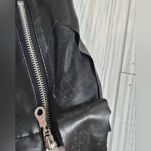 Children's Black Leather Biker Jacket Size 5T - Picture 15 of 16